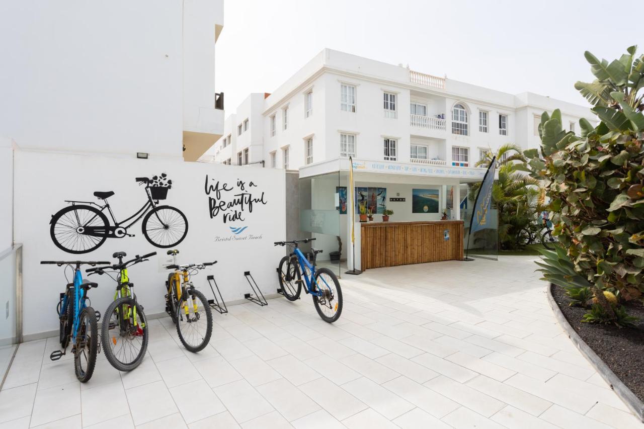 Home2Book Hola Rolls Corralejo Center ภายนอก รูปภาพ