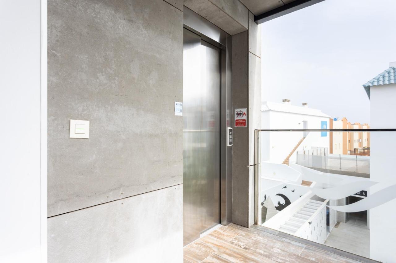 Home2Book Hola Rolls Corralejo Center ภายนอก รูปภาพ