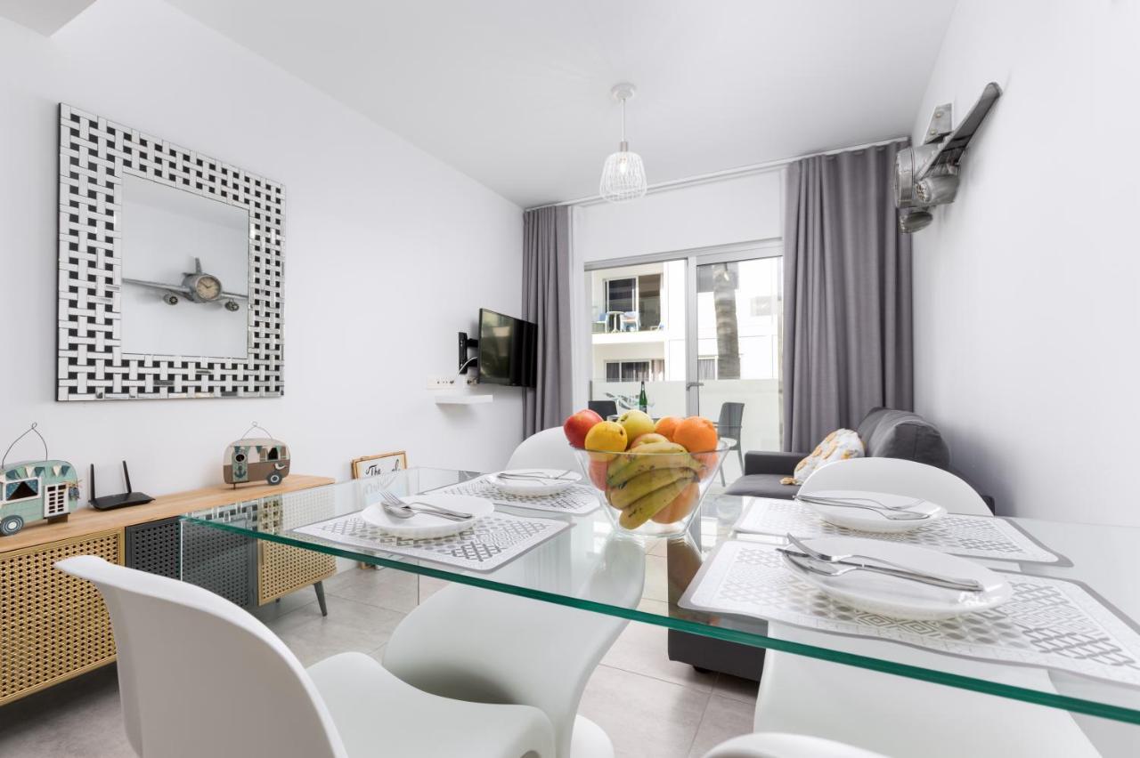 Home2Book Hola Rolls Corralejo Center ภายนอก รูปภาพ